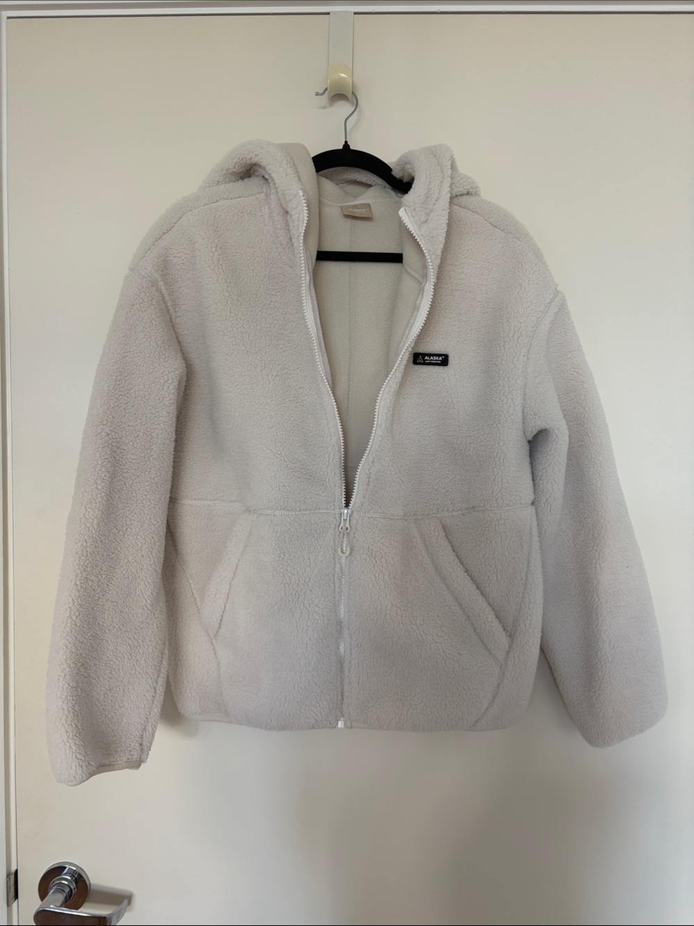 Cozy Hooded Sherpa Jacket in Soft White